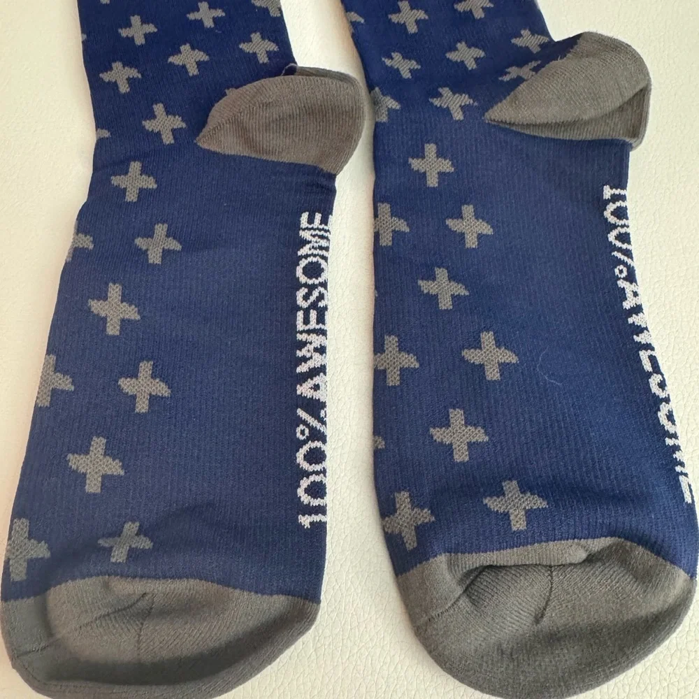 NEW Figs compression socks “cross”